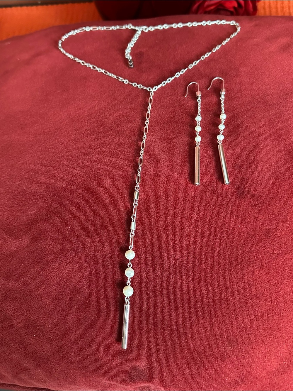 Rare Quality Silver Pearl Drop Lariat Necklace and Earrings Set